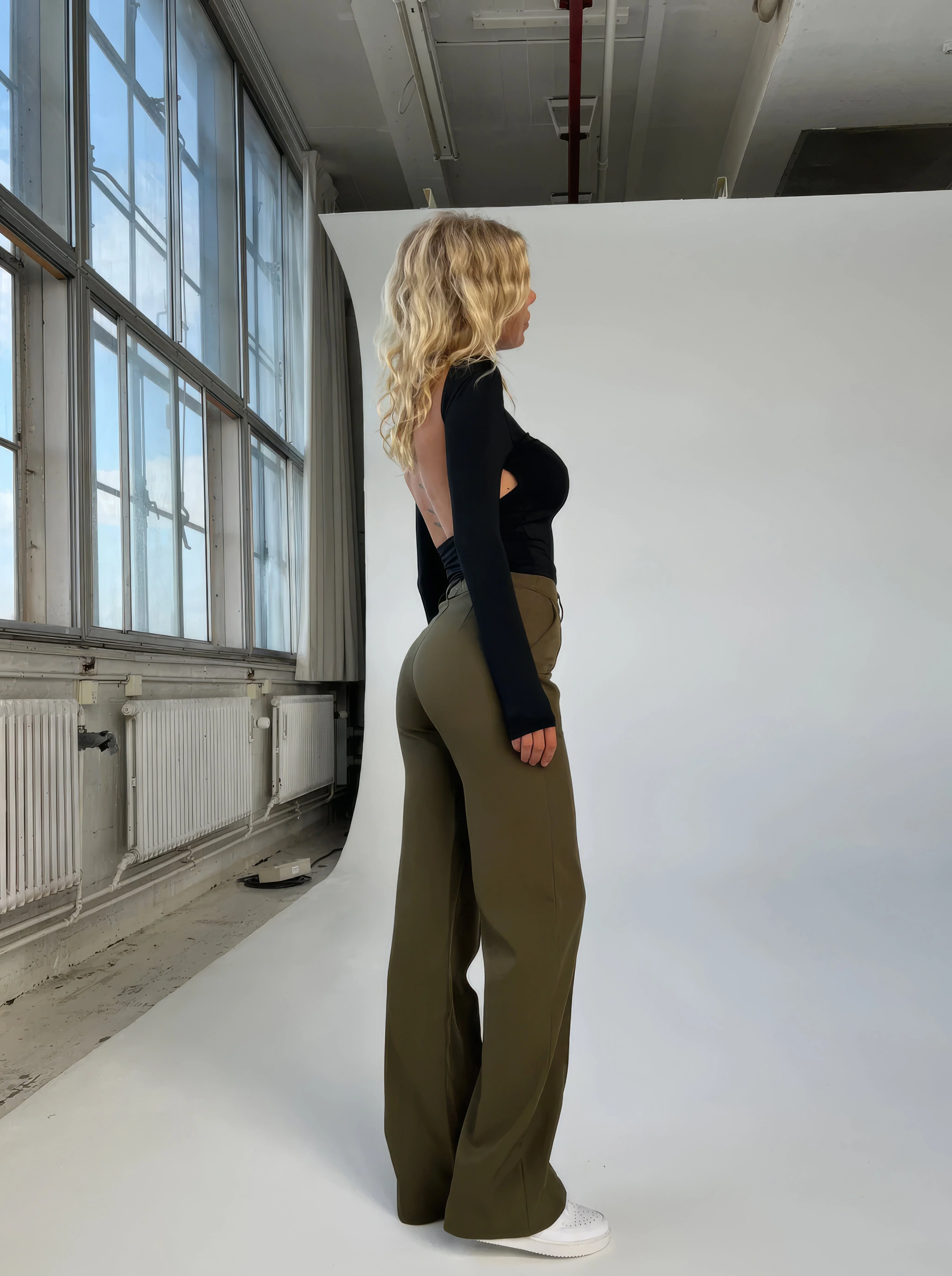 Casual Wide-leg high-waisted trousers for women - Image 7