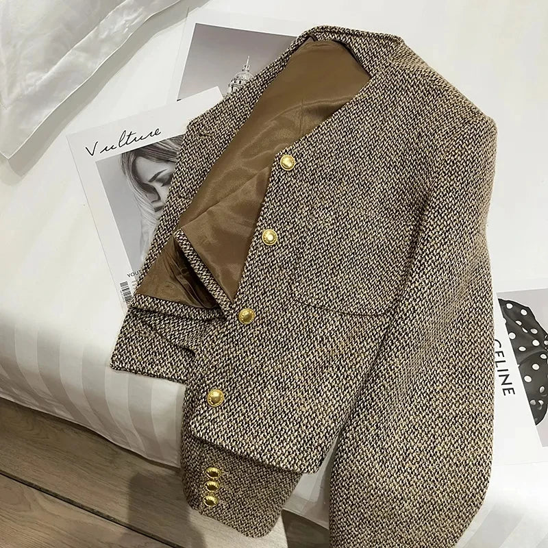 Cropped Boxy Blazer – Tweed Jacket with Gold Buttons - Image 3