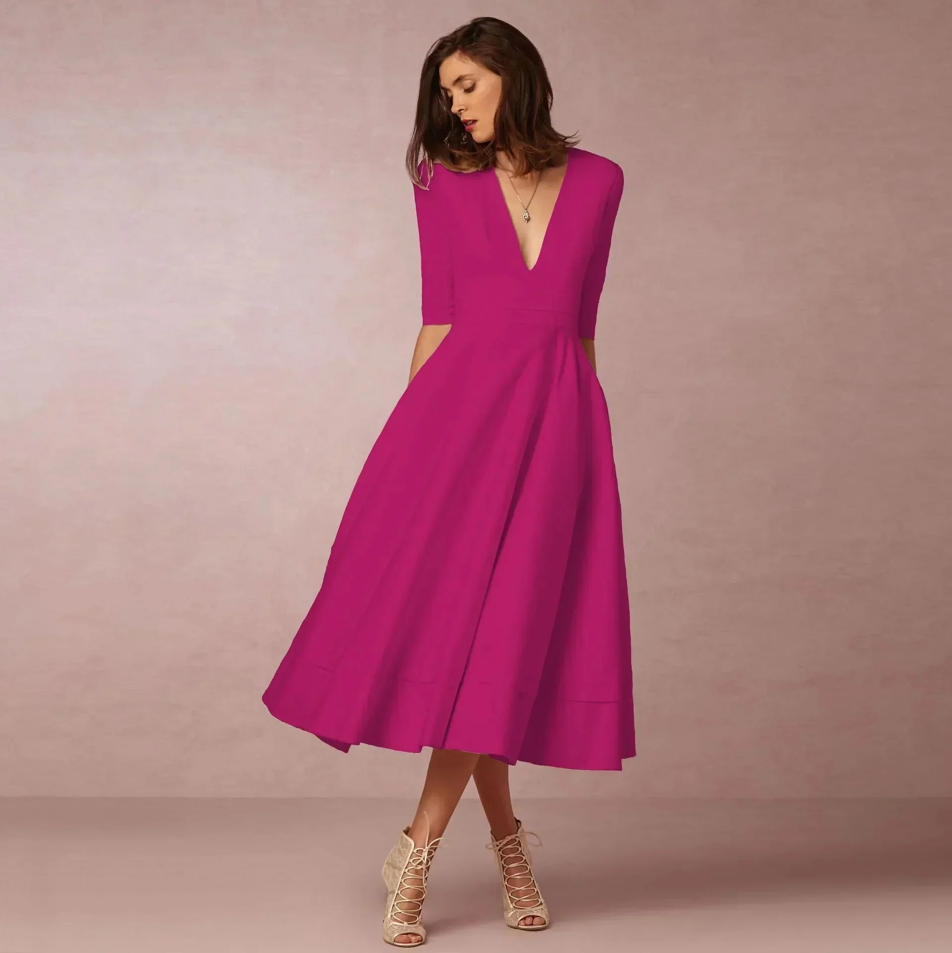 Elegant Fitted Midi Dress with Tailored Cut for Evening Occasions - Image 5