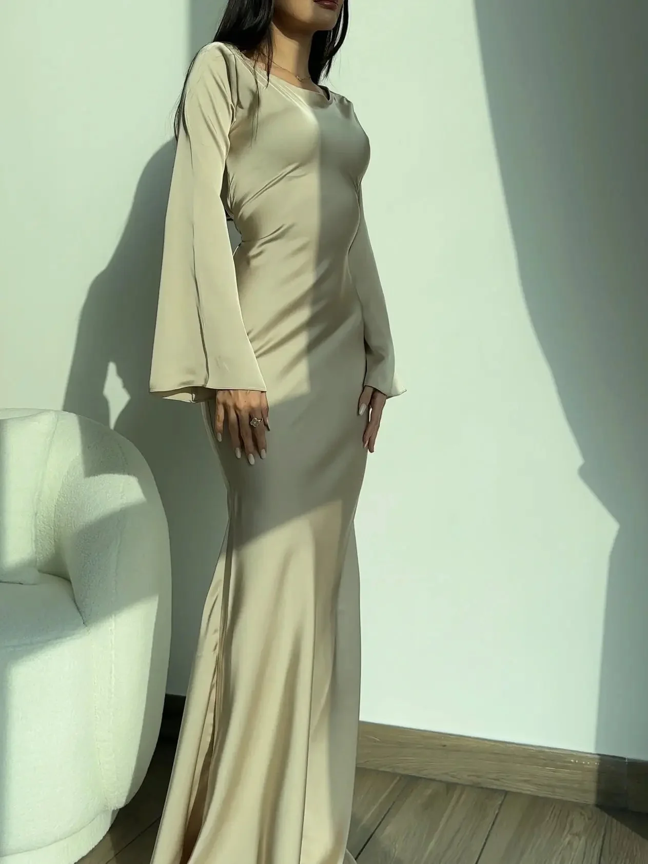Elegant Wedding Guest Long Sleeve Maxi Dress - Image 4