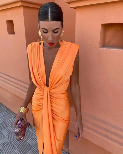 Elegant Pleated Maxi Dress - Flowing Style - Image 4