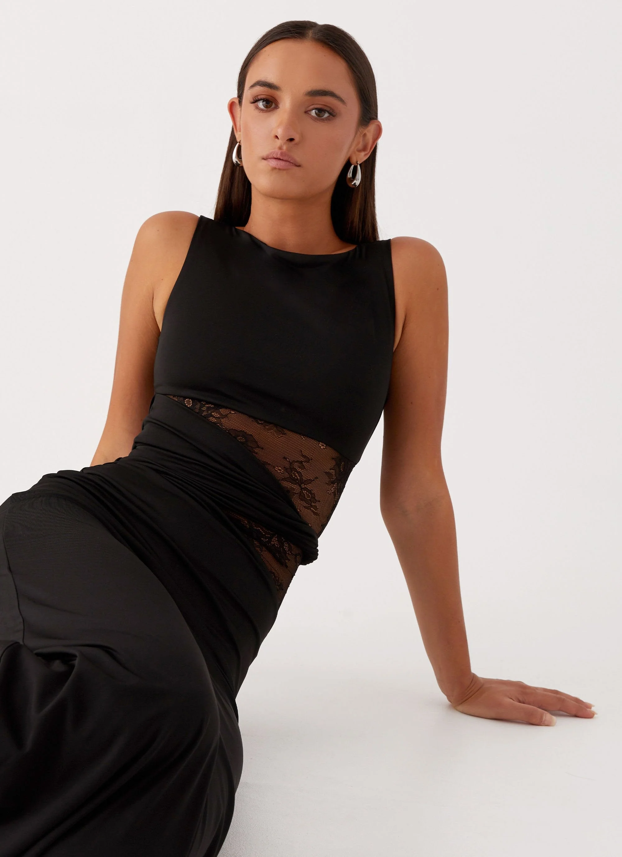 Sleeveless Boat Neck Lace Cut-Out Maxi Dress - Image 4