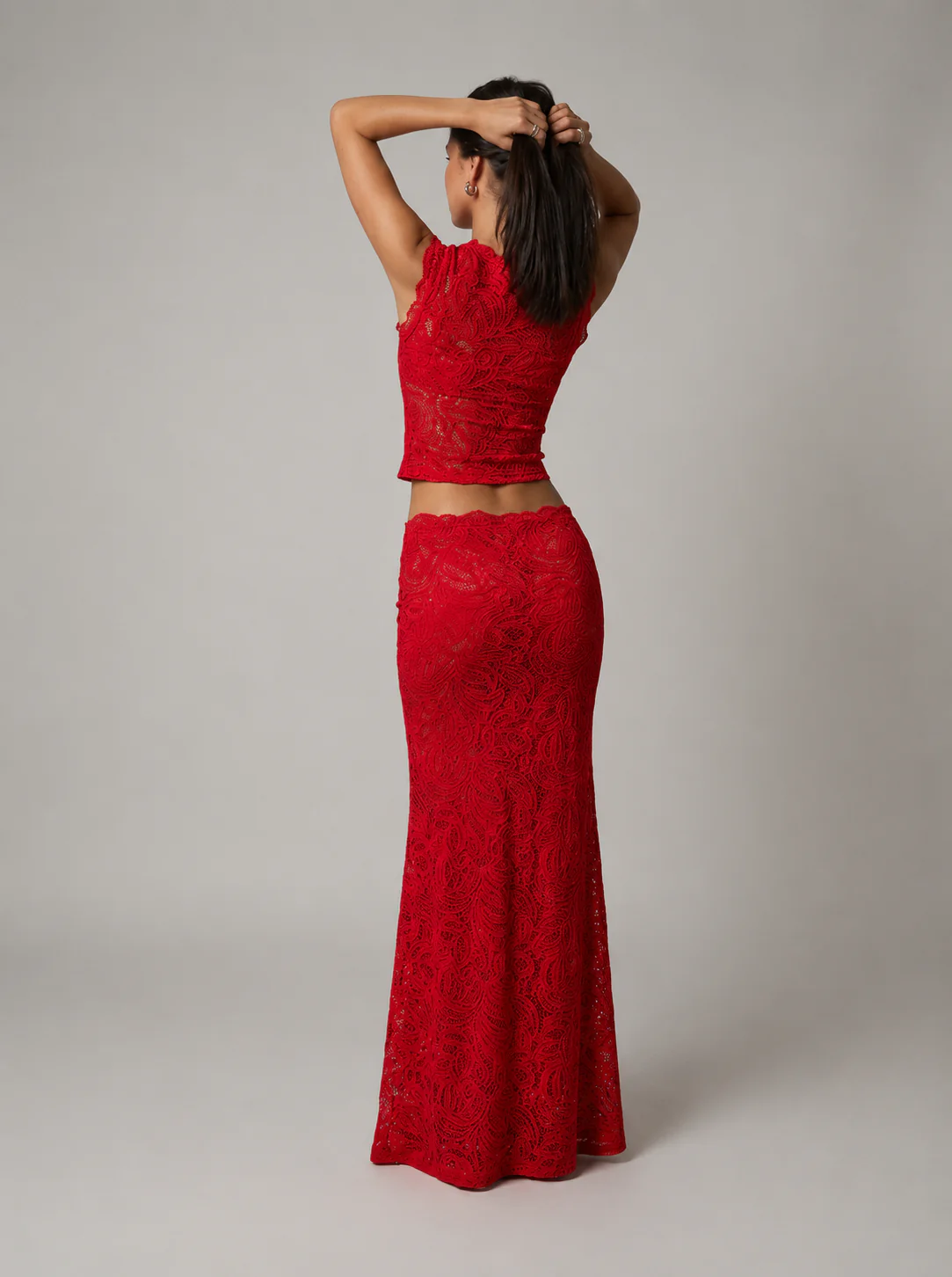 Sleeveless Floral Lace Crop Top and Maxi Skirt Two-Piece Set - Image 2