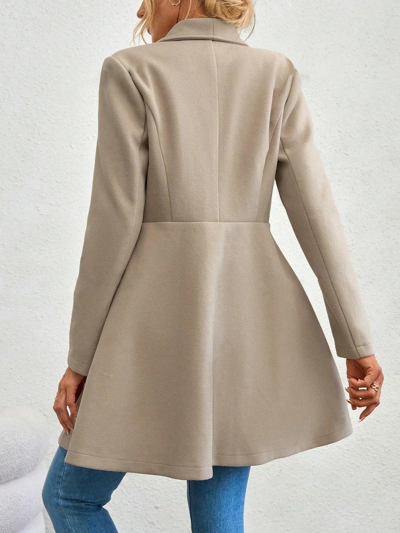 Slim-Fit Wool Coat – Chic Transitional Outerwear for Office and Casual Wear - Image 2
