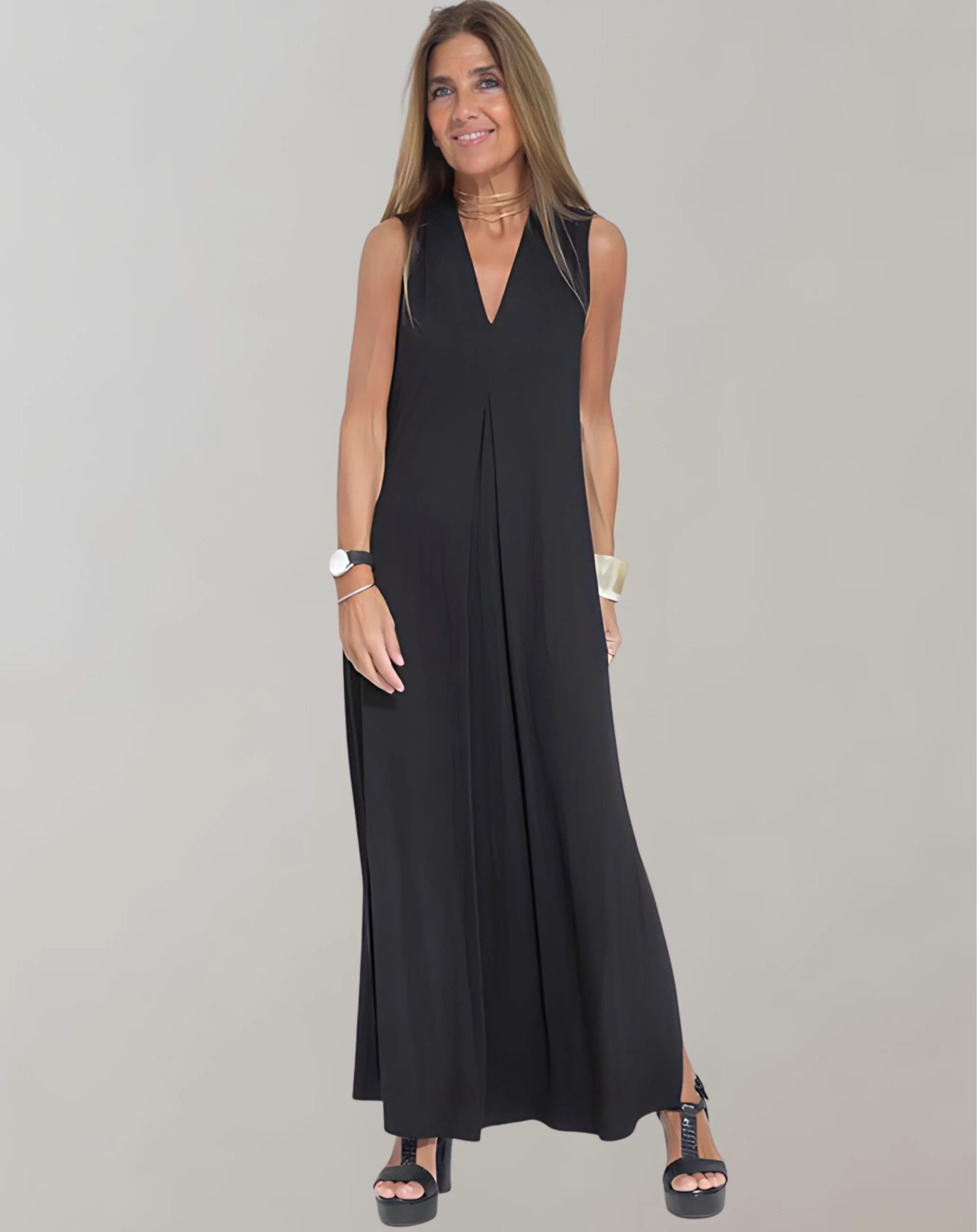 V-Neck Maxi Dress for Summer Elegance - Image 2