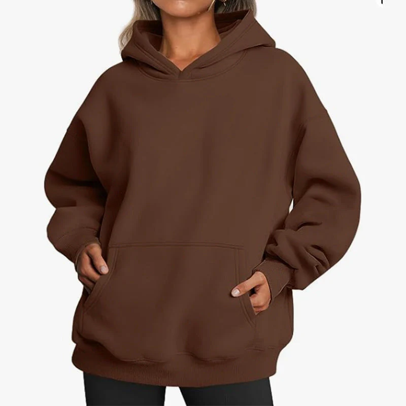 Women's oversized hoodie with practical pockets - Image 2