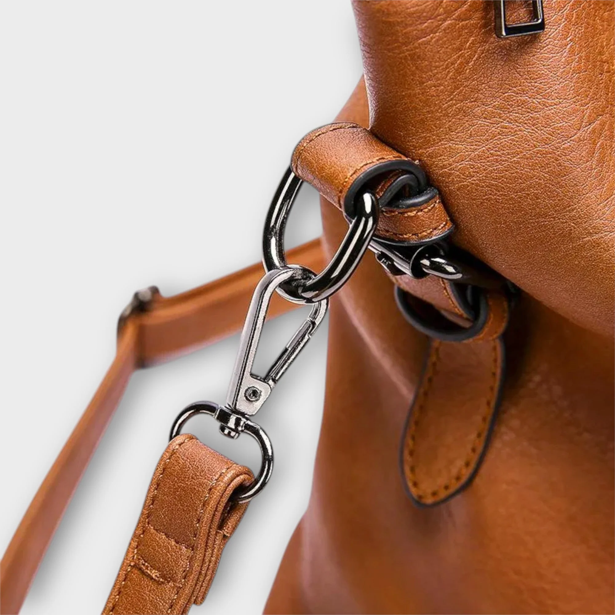 Women's Timeless Classic Handbag with Refined Premium Finish - Image 2